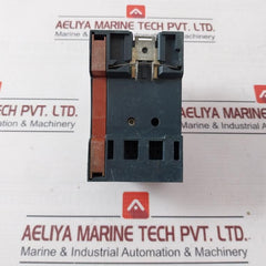 Siemens 3Vu1300-1Mg00 Circuit Breaker Ac-3 50/60Hz I: 19A G/9250A111