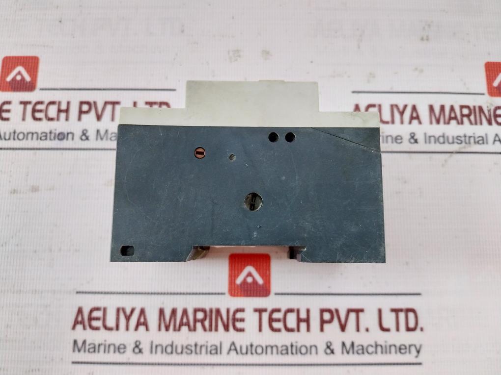 Siemens 3Vu1300-1Mg00 Circuit Breaker For Motor Protection P49310001 600V Ac