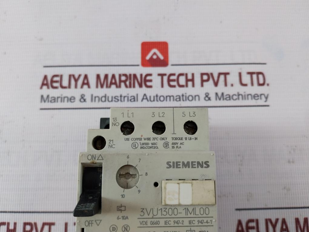 Siemens 3Vu1300-1Ml00 Motor Protection Circuit Breaker Vde 0660 120A 50/60 Hz