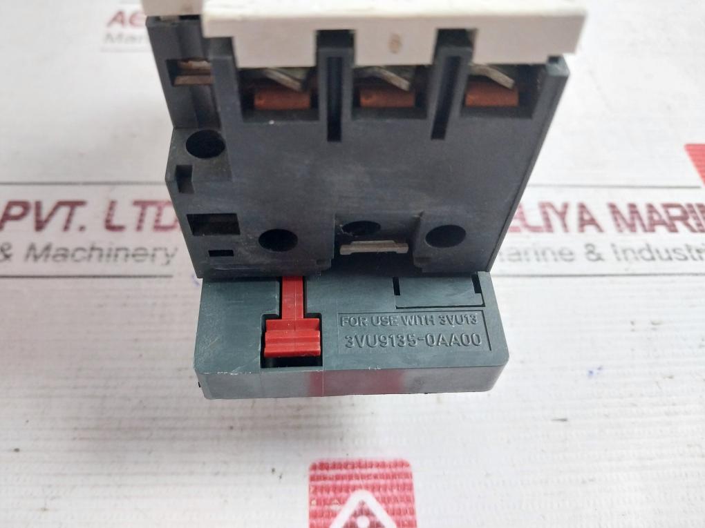 Siemens 3Vu1300-1Nh00 Motor Starter Protector 2-3.2A 50/60Hz 600Vac Max