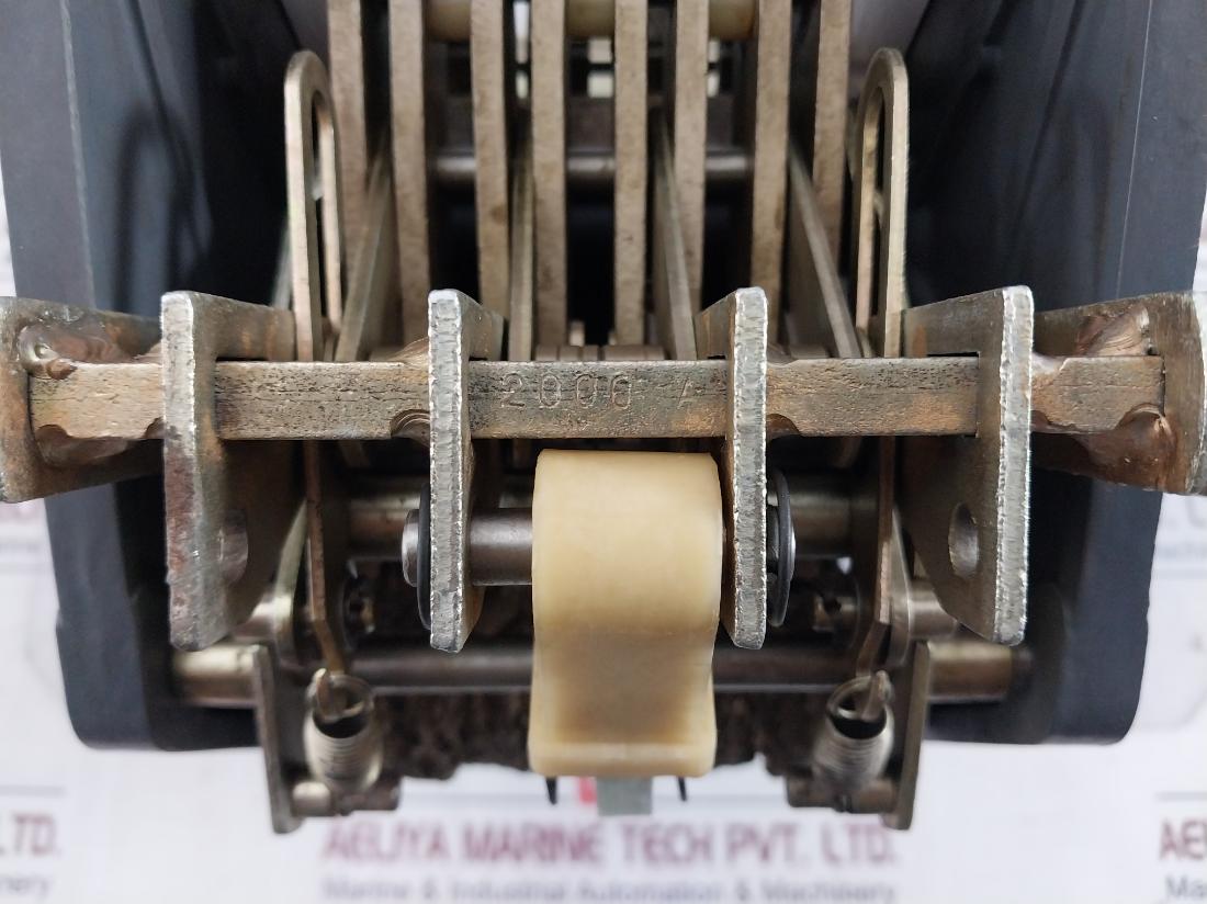 Siemens 3Wb1561 0Jb05 0Aa1 Air Circuit Breaker (Part Only)