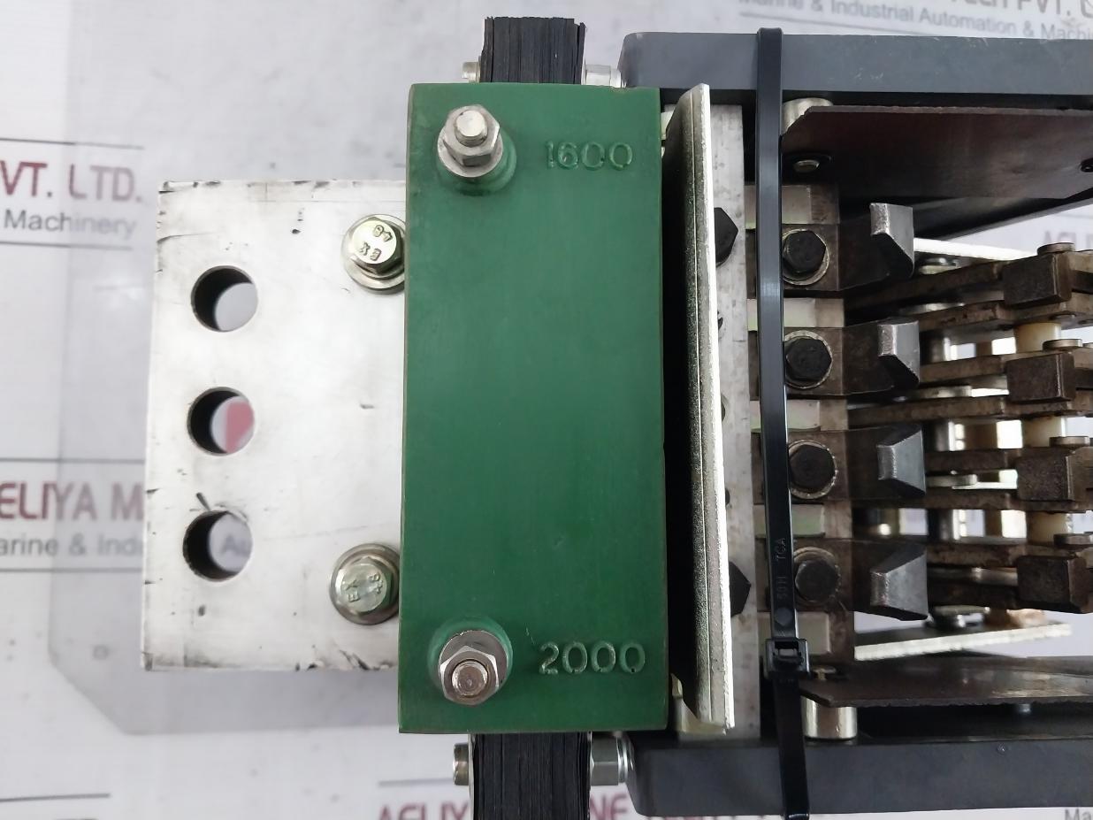 Siemens 3Wb1561 0Jb05 0Aa1 Air Circuit Breaker (Part Only)