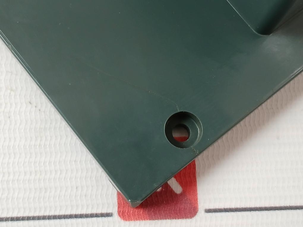 Siemens 3Wb1561 0Jb05 0Aa1 Panel Cover 2000A 50/60Hz 55 Ka Cat. B