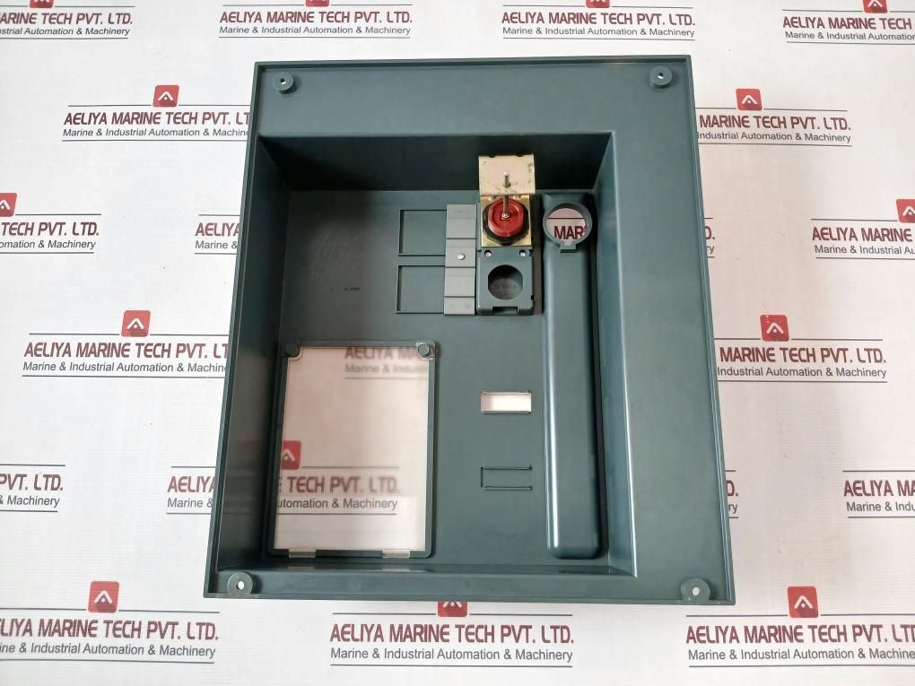 Siemens 3Wb1561 0Jb05 0Aa1 Panel Cover 2000A 50/60Hz 55 Ka Cat. B