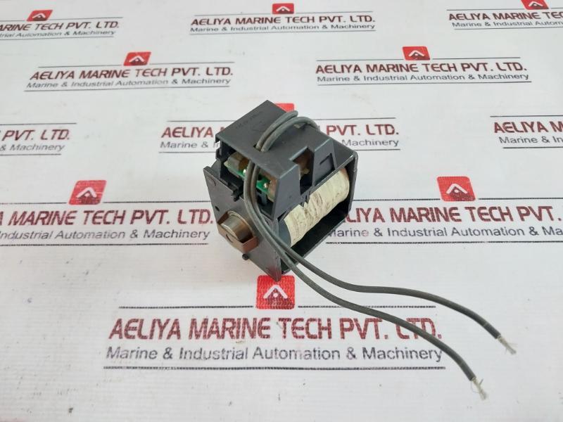 Siemens 3WL9111-0AD03-0AA0 3WL Shunt Trip Circuit Breaker Accessories 48 VDC