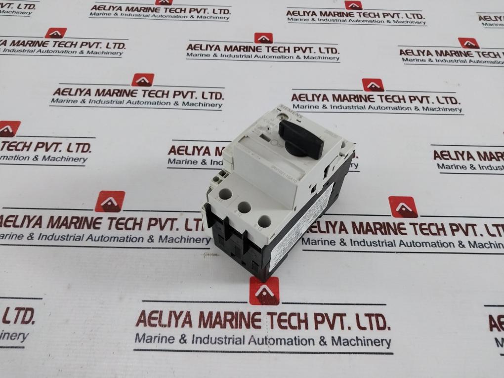 Siemens 3RV1021-1GA10 Circuit Breaker W/ 3RV1901-2A Aux Contact Switch 50/60Hz