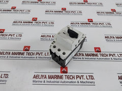 Siemens 3RV1021-1GA10 Circuit Breaker W/ 3RV1901-2A Aux Contact Switch 50/60Hz