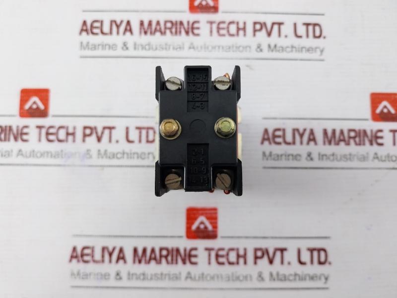 Siemens 3ST1207-2BE01 Control Switch for Motor 10A 600VAC