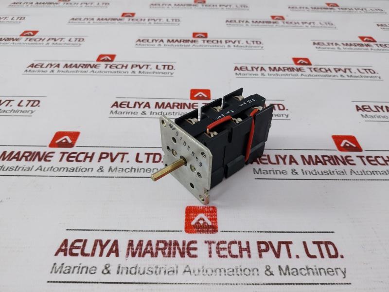 Siemens 3ST1207-2BE01 Control Switch for Motor 10A 600VAC