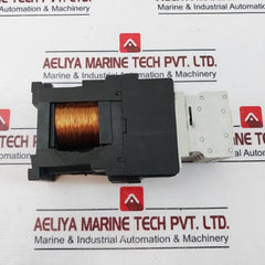 Siemens 3tf3100-0b Contactor W/ Auxiliary Switch Block 3tx4010-2a 22a 500v~