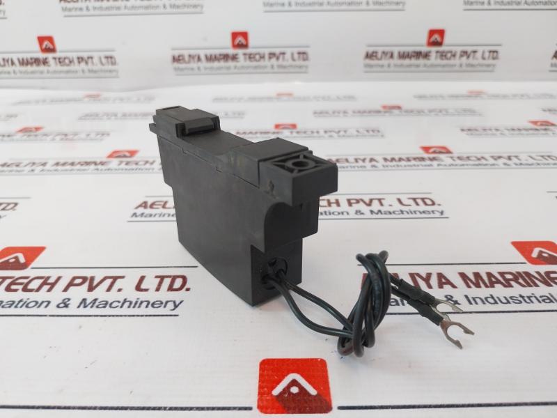 Siemens 3tx7522-3t Surge Suppressor Rc Element For Snapping