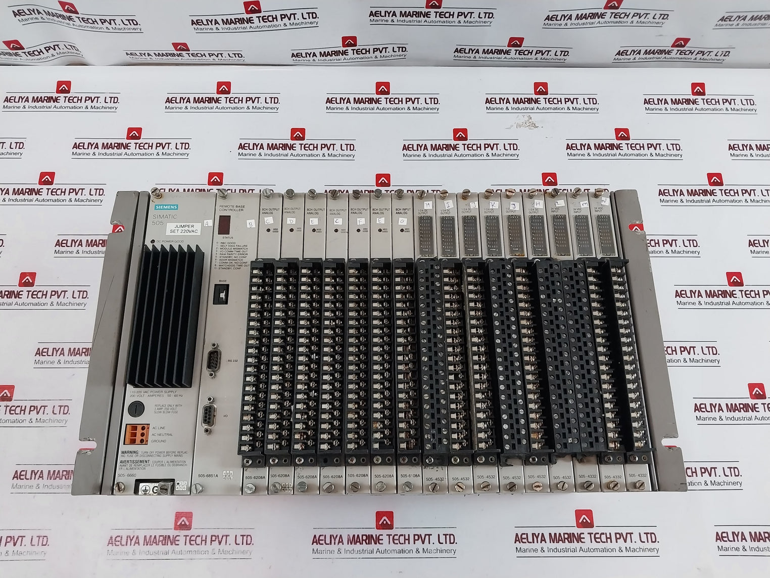 Siemens 505-6660 Power Supply 220Vac + Remote Base Controller + 7X 8Ch Output Analog + 6X 1/2A Dc Output + 3X 24Vdc Input