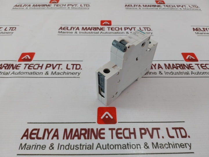 Siemens 5Sl61067Rc Mcb 240/415V 1C06A Cm/L-2255548 H6M D 24 81