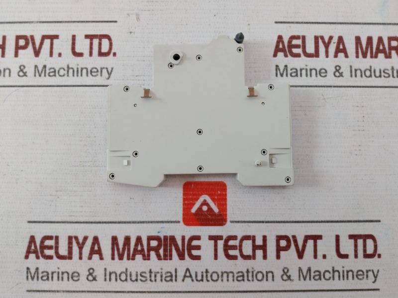 Siemens 5St3010 Auxiliary Circuit Switch Iec/En 60947-5-1 4 001869 187402