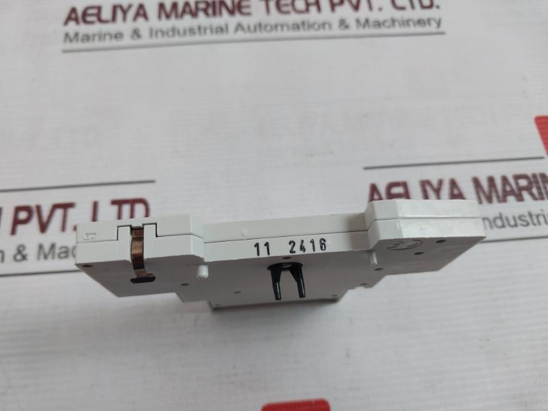 Siemens 5Sw3300 Auxiliary Circuit Switch 6A 230V 1A 220V 1No+1Nc