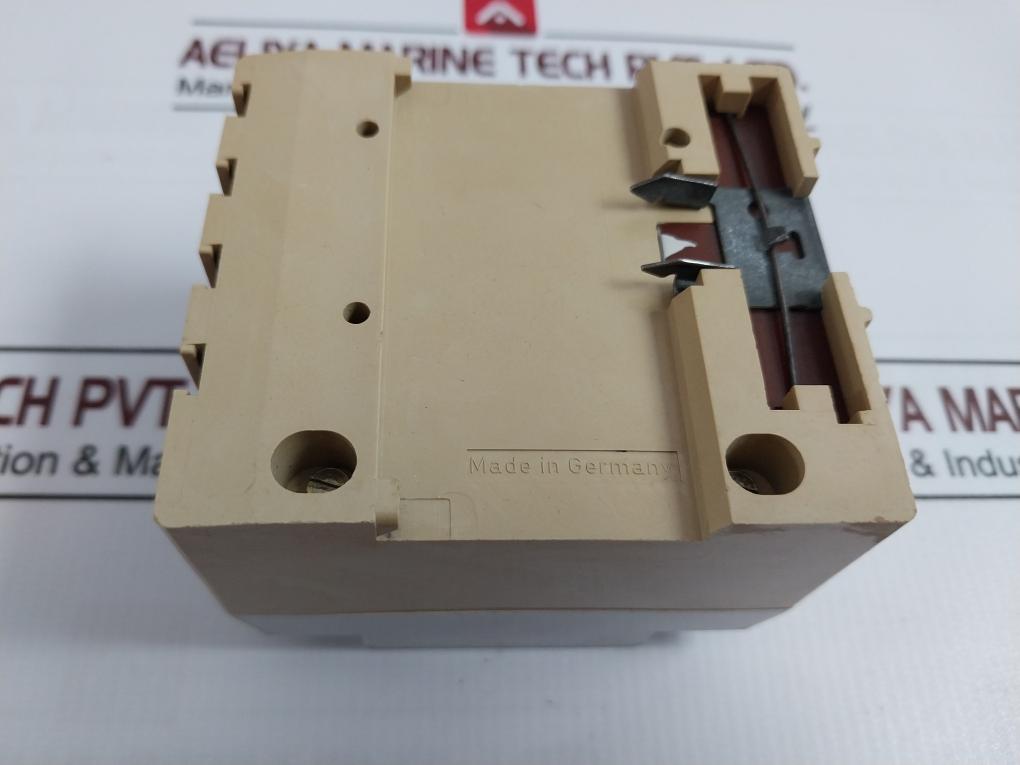 Siemens 5Sz6 440-7C Current Operated Earth-leakage Circuit Breaker 220 415V 0.3A