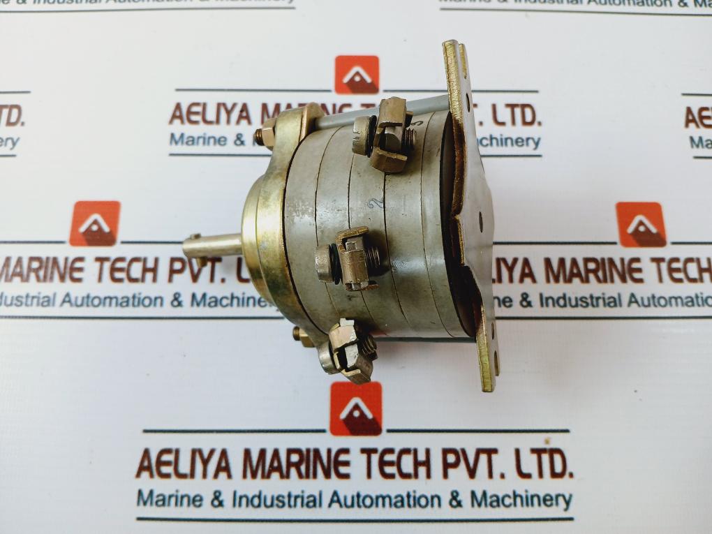 Siemens 5 TN 4 13 Insulating Switch