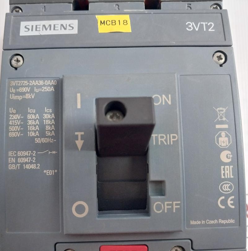 Siemens 690V- 10Ka 5Ka 50/60Hz 3 Pole Circuit Breaker 3Vt2725-2Aa36-0Aa0