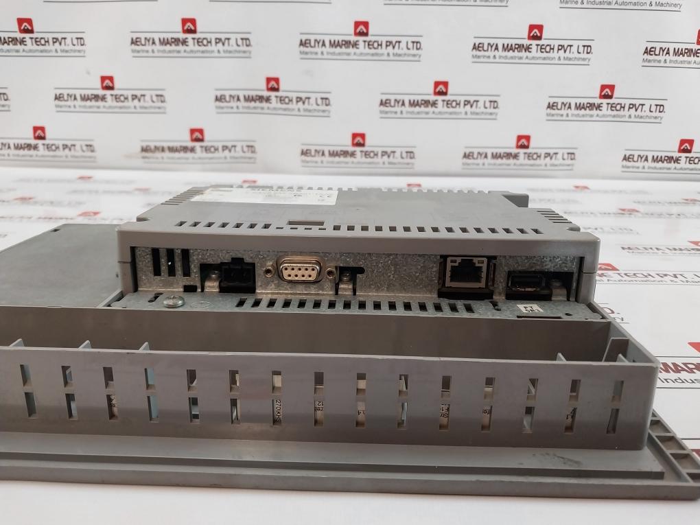 Siemens 6Av6 643-0Ba01-1Ax0 Operator Interface Panel Dc 24V/0,7A Max