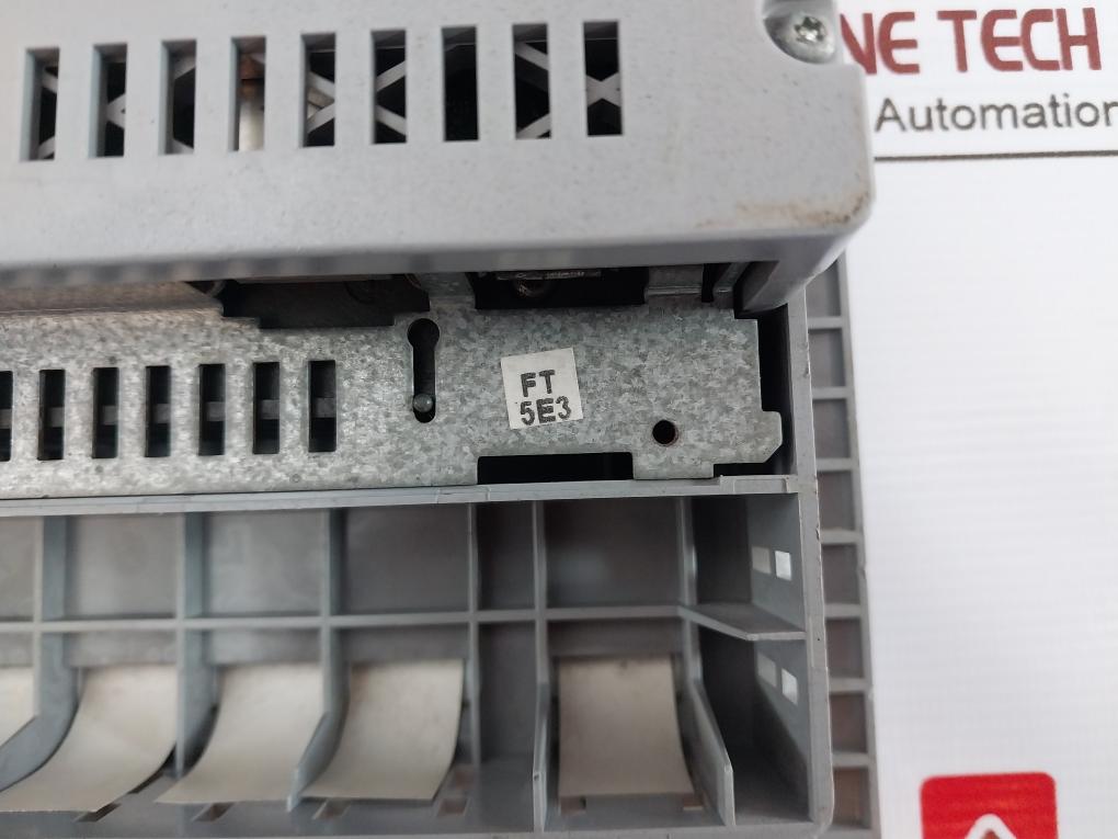 Siemens 6Av6 643-0Ba01-1Ax0 Operator Interface Panel Dc 24V/0,7A Max