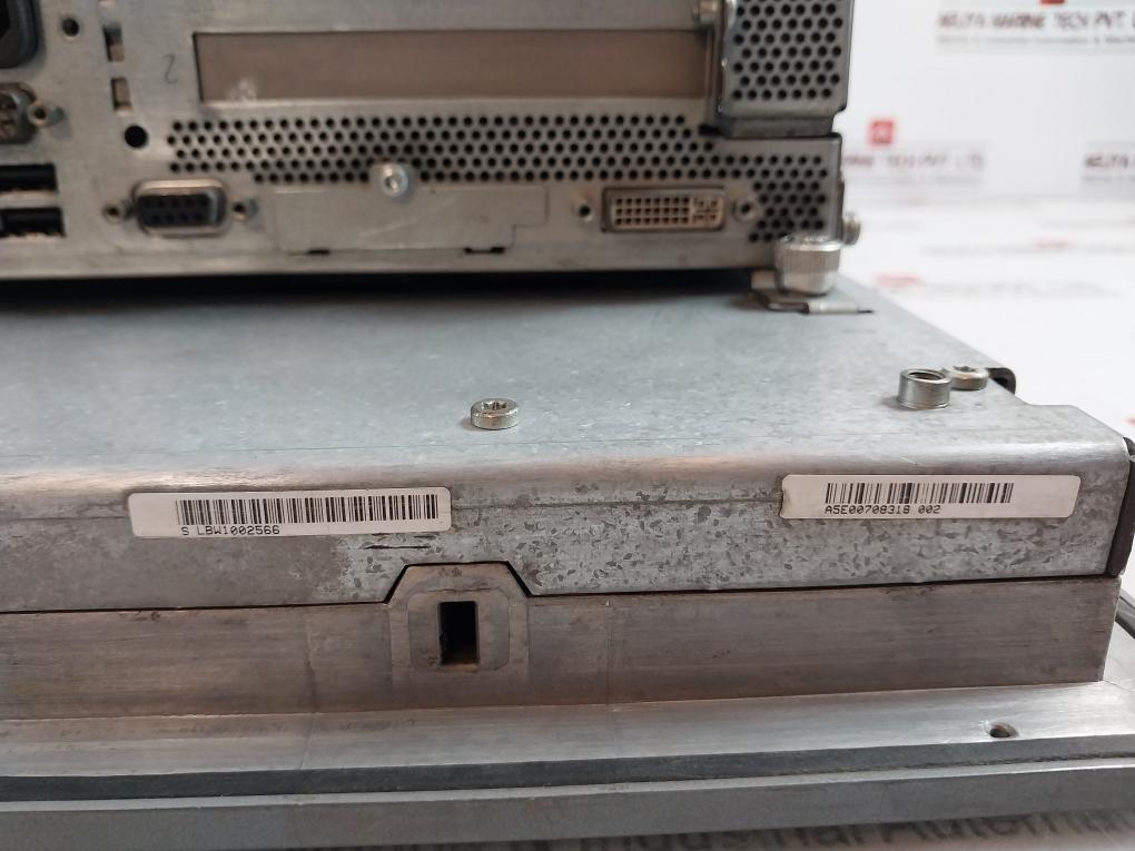 Siemens 6Av7462-0Ac00-0Ca0 Simatic Hmi Panel Rev I5 100-240V 150W