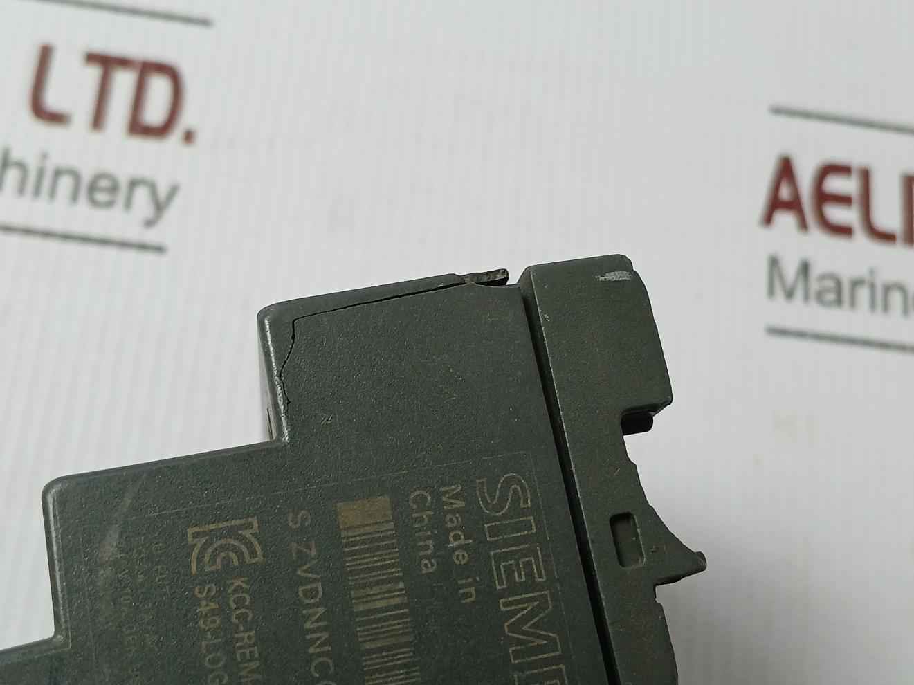 Siemens 6Ed1 052-1Md00-0Ba6 Logo! 12/24Rc Logic Display Module 240V 10A