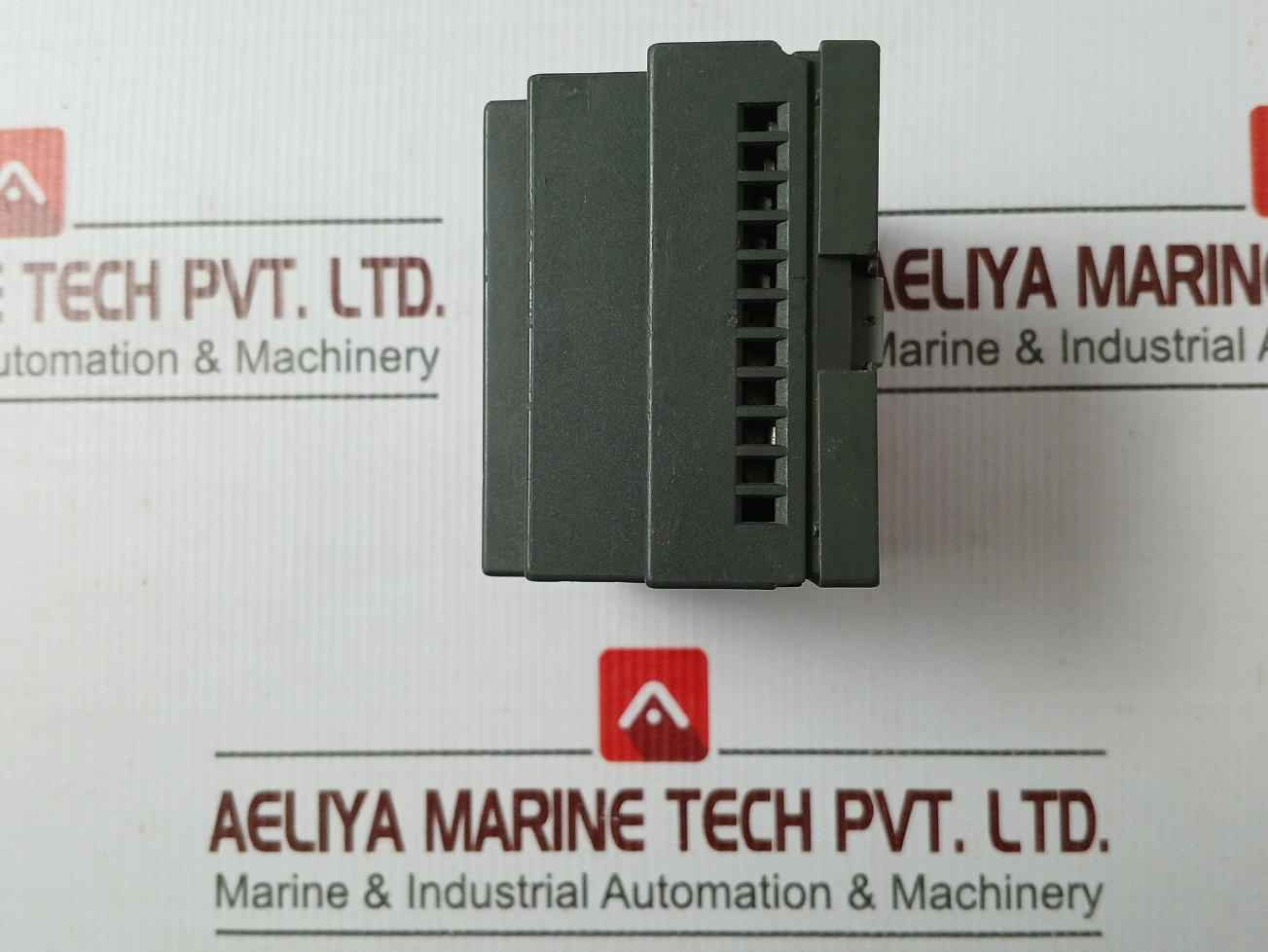 Siemens 6Ed1 052-1Md00-0Ba6 Logo! 12/24Rc Logic Display Module 240V 10A