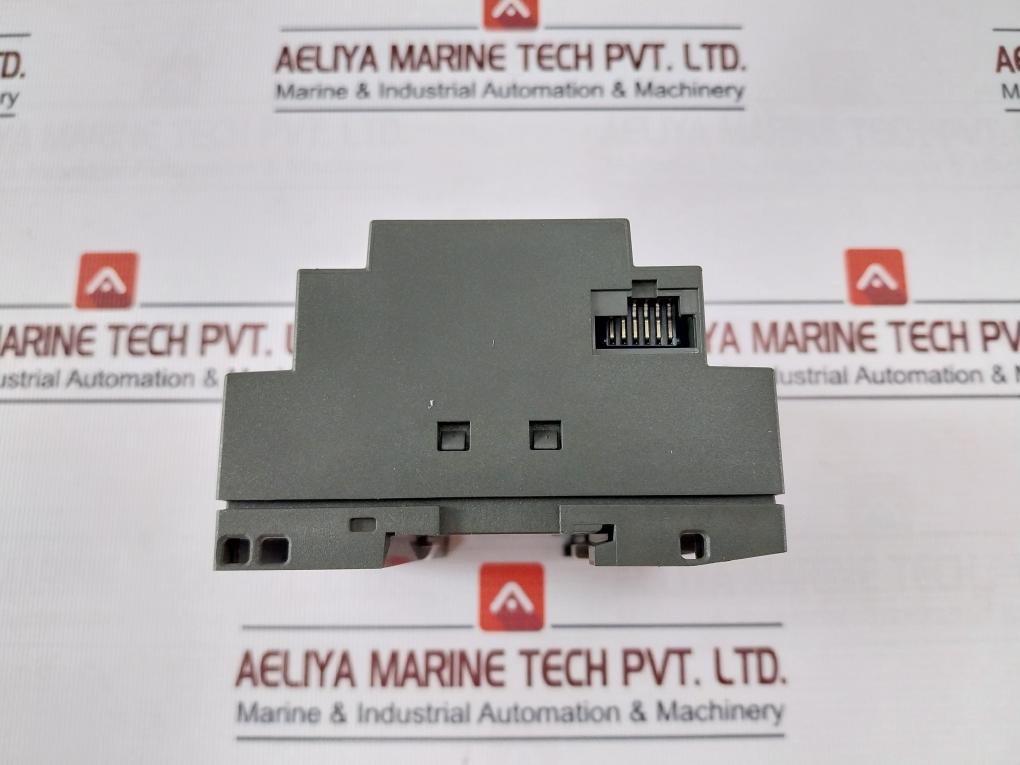 Siemens 6Ed1 052-1Md00-0Ba7 Logic Module 12/24Rce S Zve8Yjm073456 8Xdc B300 R300