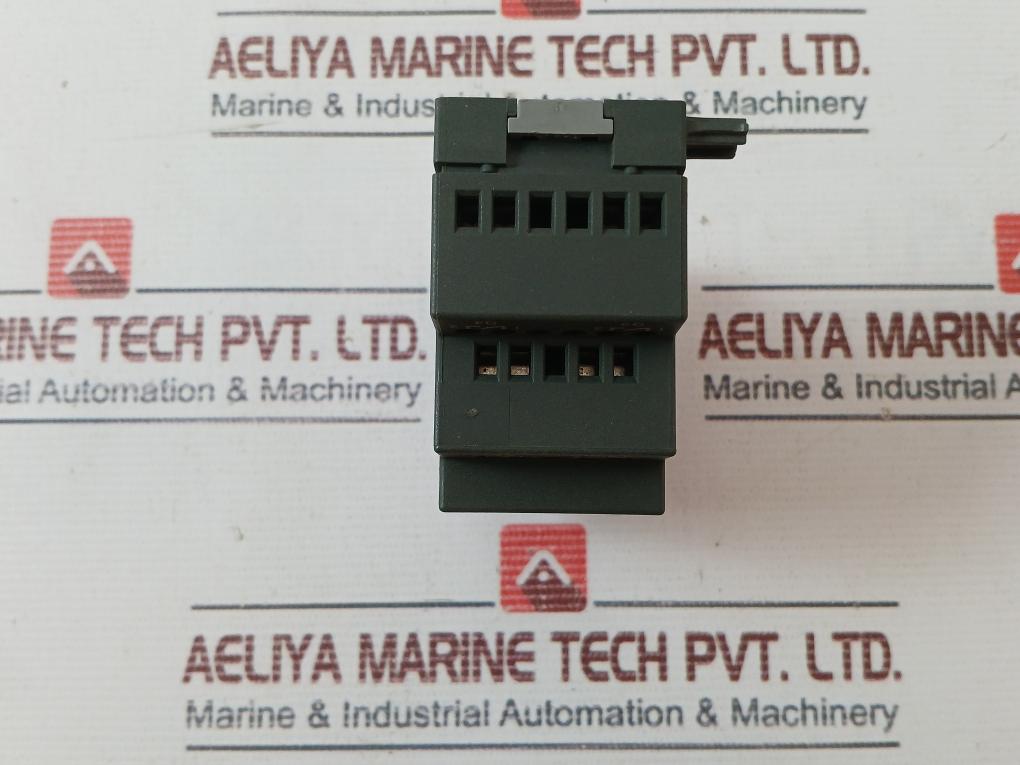 Siemens 6Ed1 055-1Hb00-0Ba0 Expansion Module Dm8 24R Dc 24V 5A/Ac 240V 5A