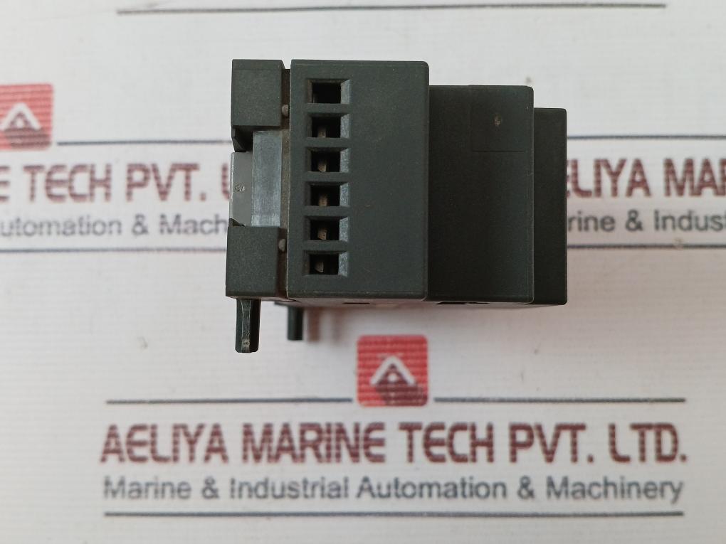 Siemens 6Ed1 055-1Hb00-0Ba0 Expansion Module Dm8 24R Dc 24V 5A/Ac 240V 5A