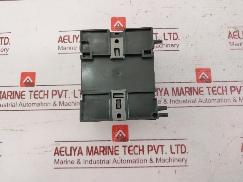 Siemens 6Ed1 055-1Nb10-0Ba0 Expansion Module Dm16 24R Dc24V 5A/Ac