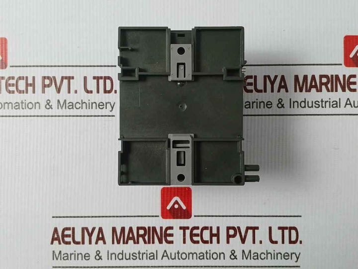 Siemens 6Ed1 055-1Nb10-0Ba0 Logo Logic Module Dc 24V 5A/Ac