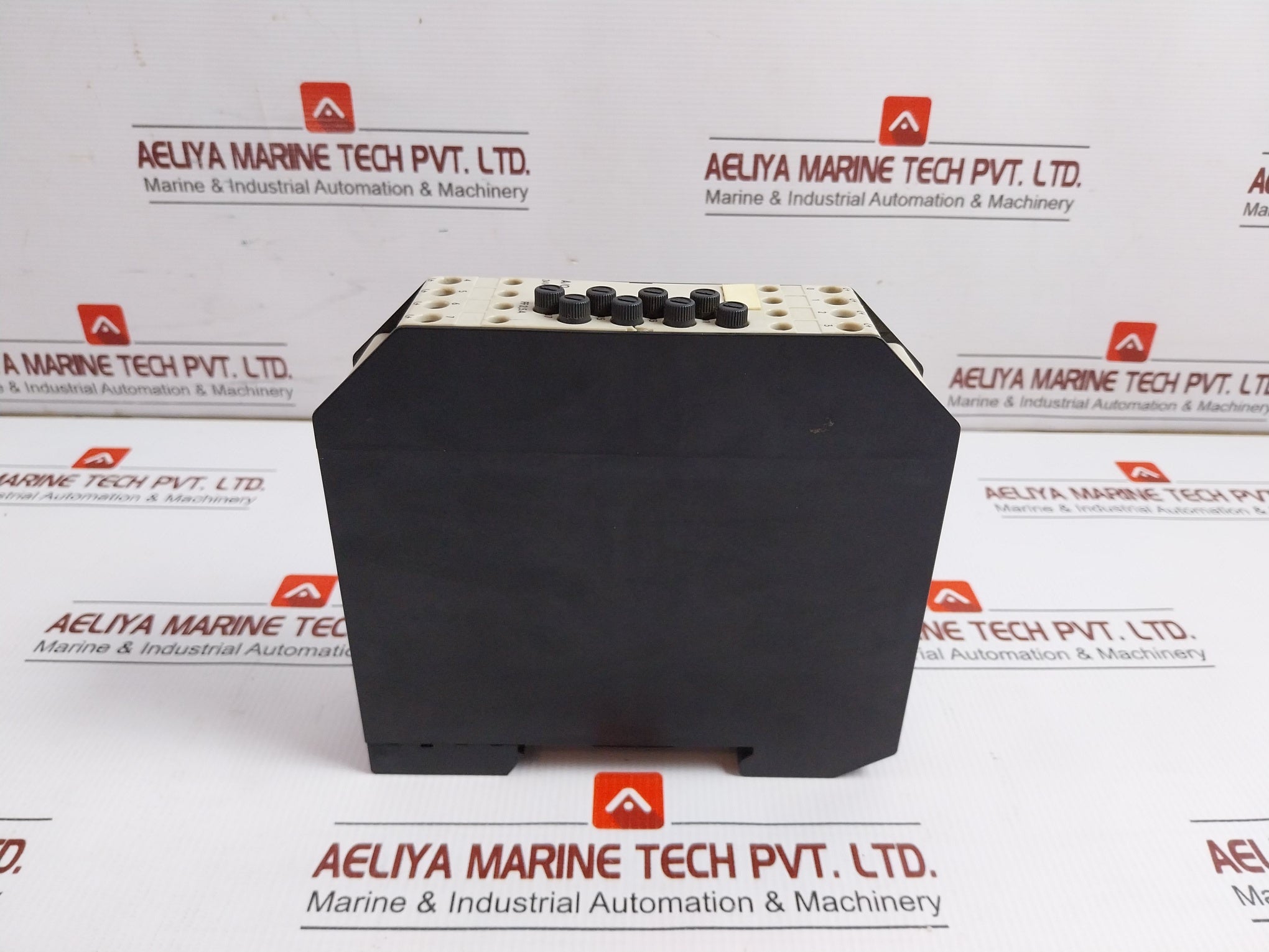 Siemens 6Es5 410-7Aa 11 Digital Output Module 24Vdc