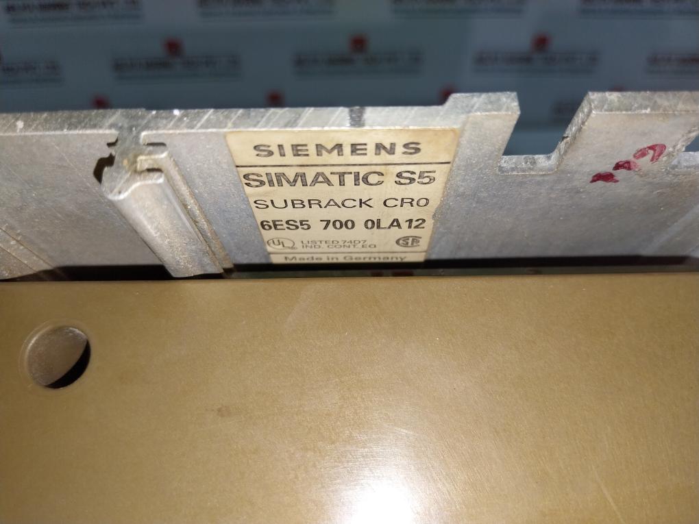 Siemens 6Es5 441-7La11,6Es5 941-7Ua13,6Es5 420-7La11,6Es5 700-0La1 Module Rack