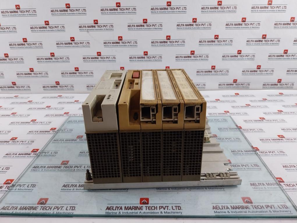 Siemens 6Es5 441-7La11,6Es5 941-7Ua13,6Es5 420-7La11,6Es5 700-0La1 Module Rack
