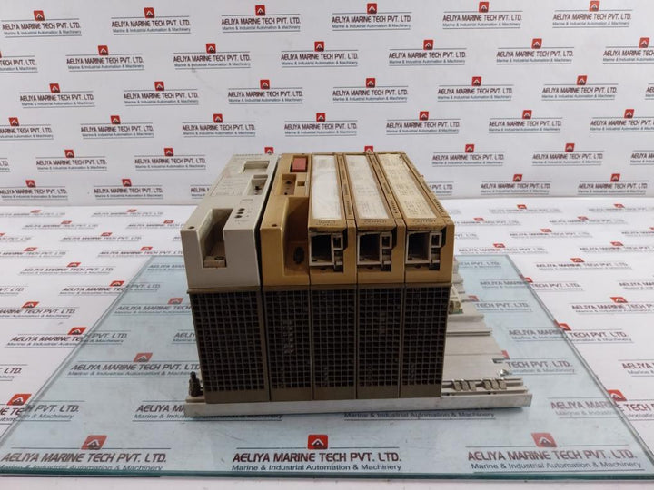 Siemens 6Es5 441-7La11,6Es5 941-7Ua13,6Es5 420-7La11,6Es5 700-0La1 Module Rack