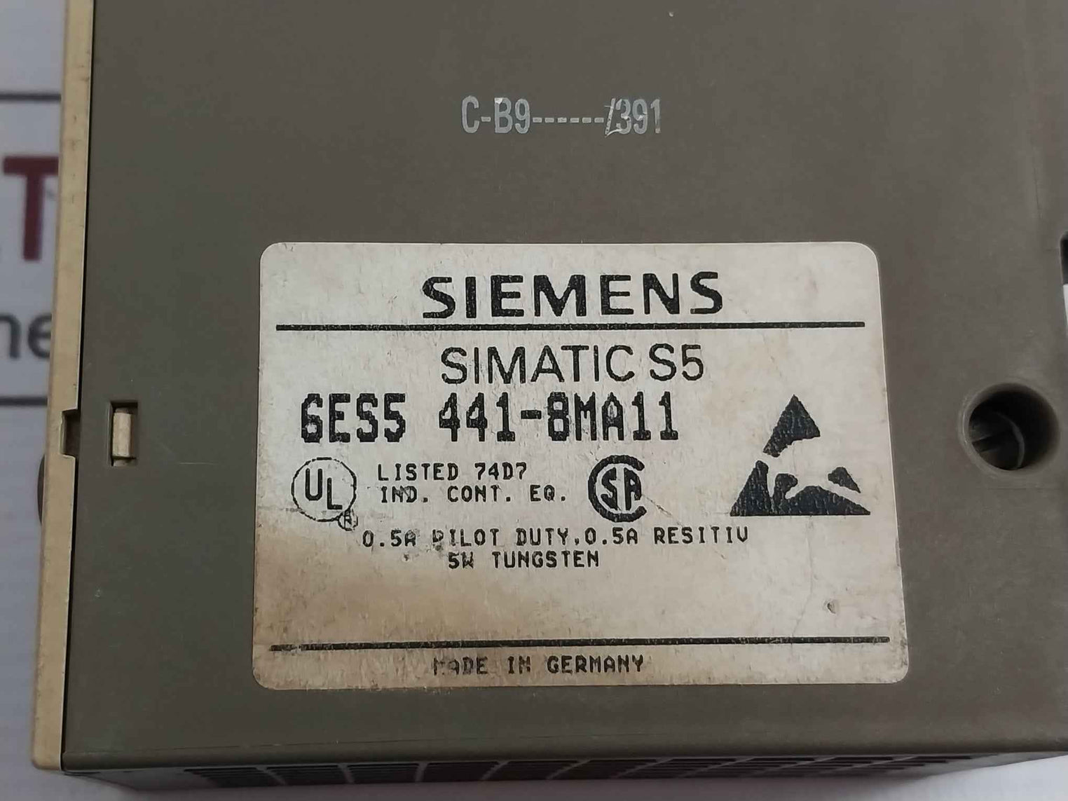Siemens 6Es5 441-8Ma11 Digital Output Module 8X24V Dc/0.5A