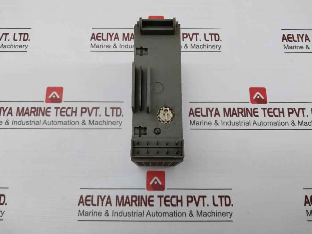 Siemens 6Es5 441-8Ma11 Plc Digital Output Module 8X24V Dc/0.5A