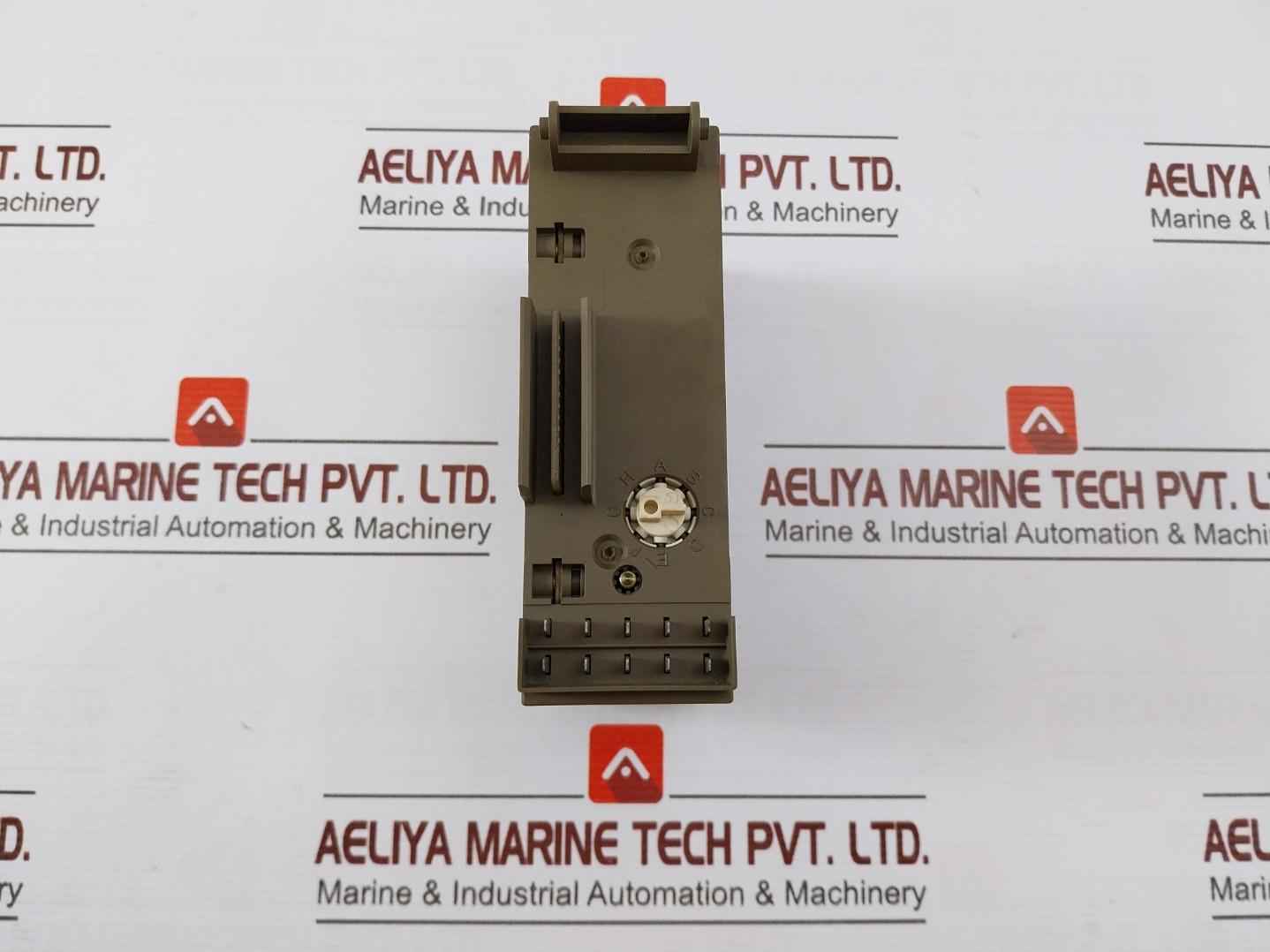 Siemens 6Es5 452-8Mr11 Relay Output 5.0A 250V Ac Gen. Use