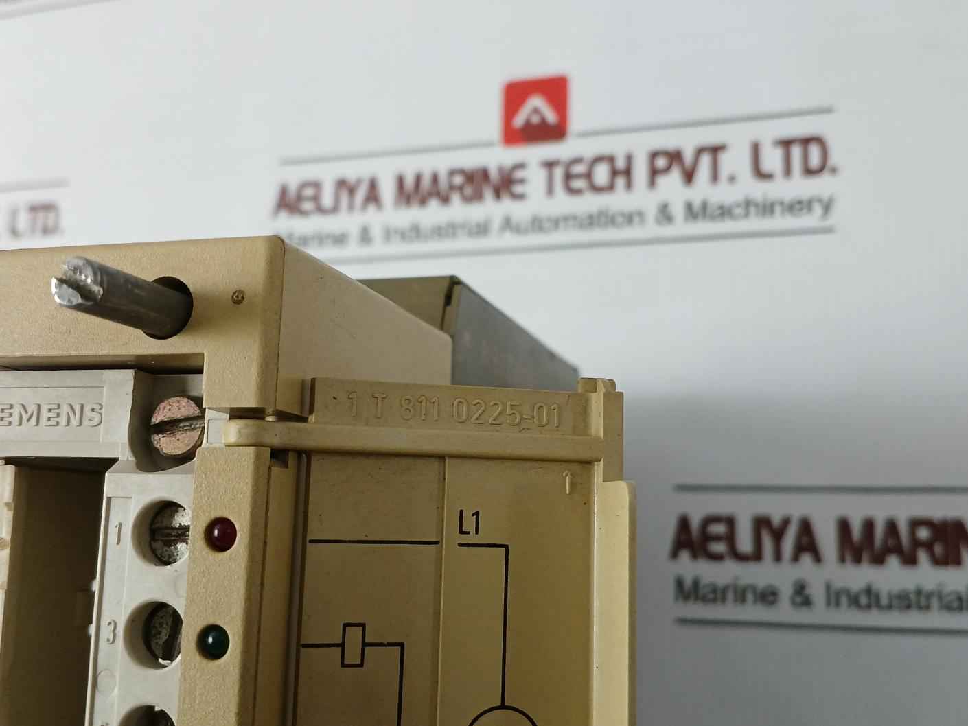 Siemens 6Es5 456-7La11 Simatic S5 Digital Output Module 115 V