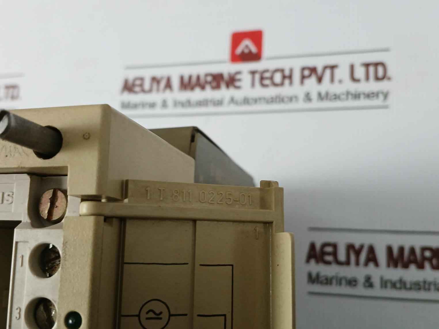 Siemens Simatic S5 6Es5 458-7Lb11 Relay Output Module 240V Ac