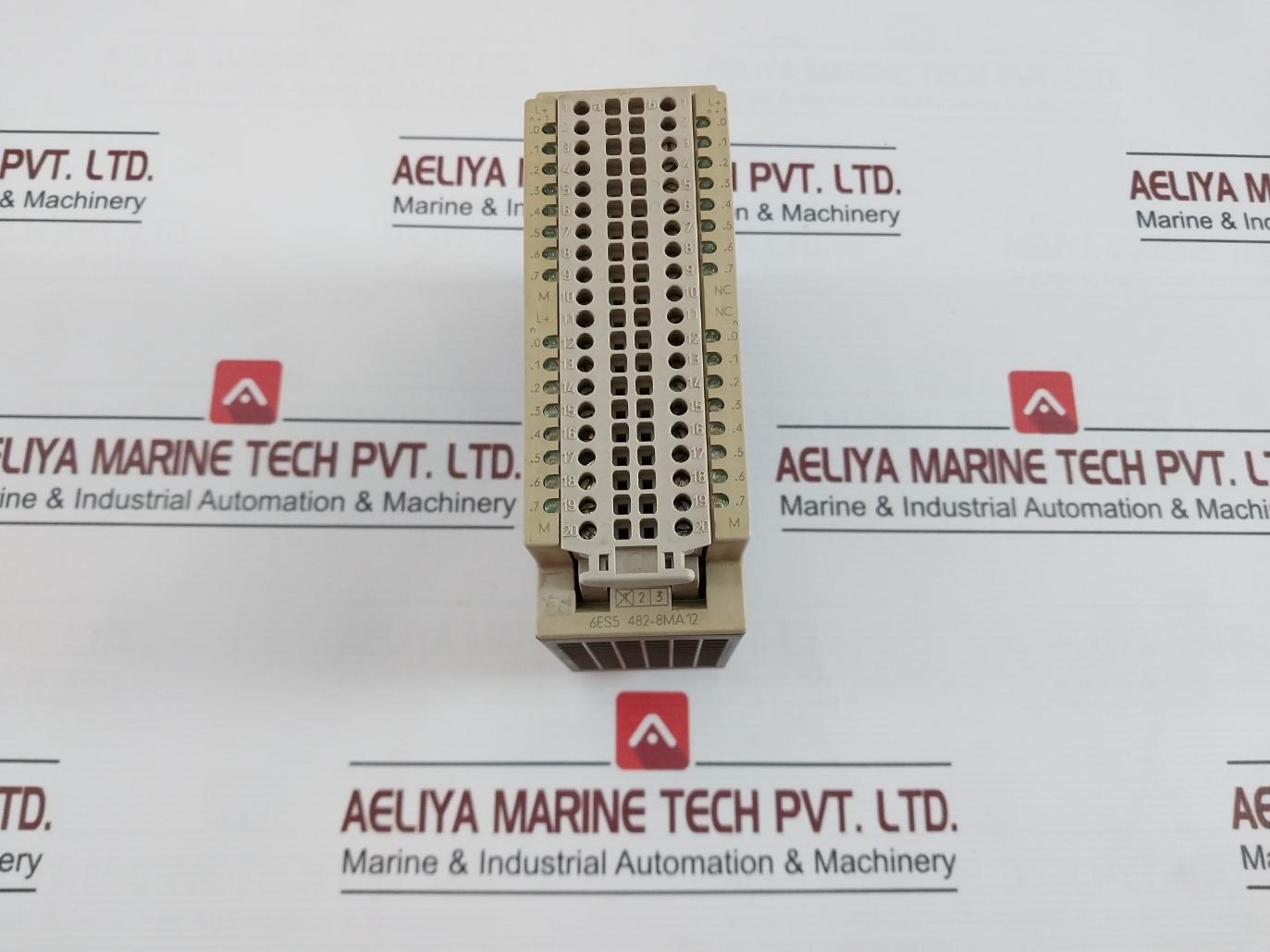 Siemens 6Es5 482-8Ma12 Digital Input-output Module 32X24Vdc 0.1A 0.5A