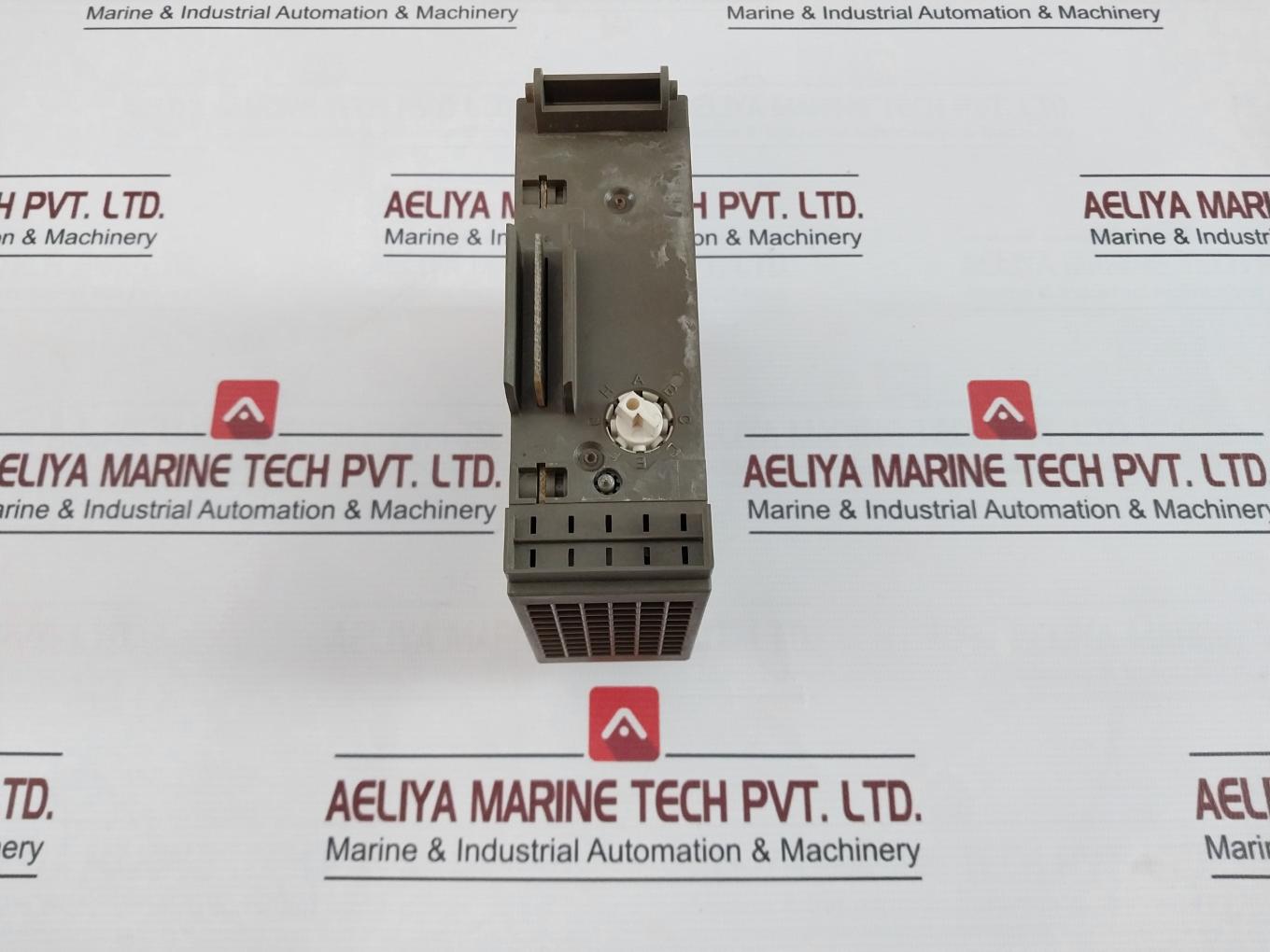 Siemens 6Es5 482-8Ma12 Digital Input-output Module 32X24Vdc 0.1A 0.5A