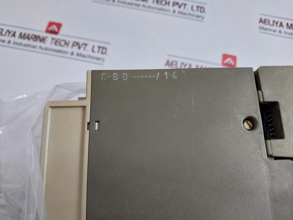 Siemens 6Es5 482-8Ma12 Digital Input/Output Module Simatic S5 0.1A