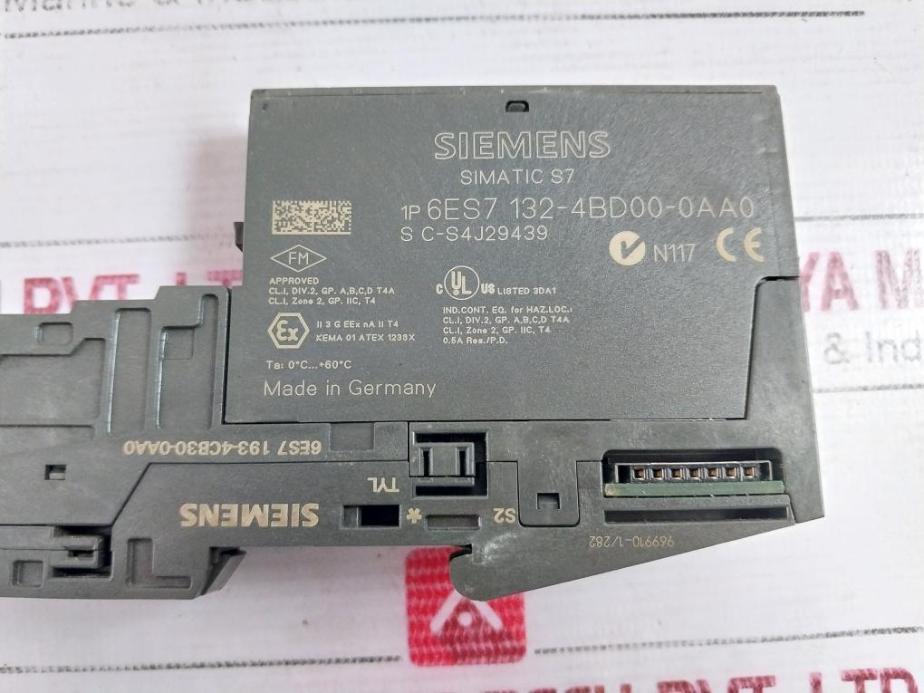 Siemens 6Es7 132-4Bd00-0Aa0 Electronic Module Dc24V/0.5A S C-s4J29439