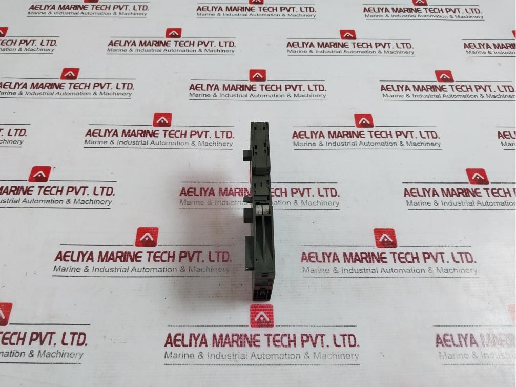 Siemens 6Es7 132-4Bd00-0Aa0 Electronic Module Dc24V/0.5A S C-s4J29439