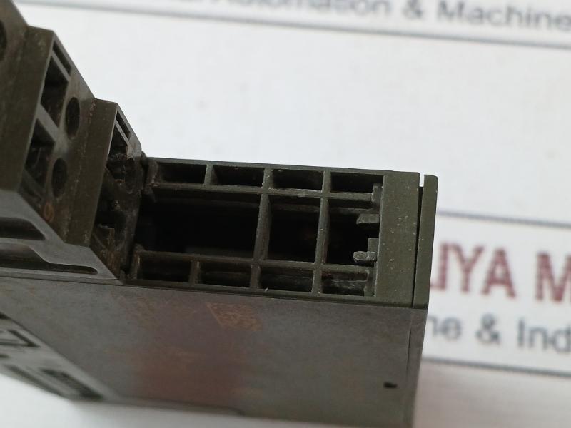 Siemens Simatic S7 6Es7 132-4Hb00-0Ab0 Electron Output Module Relay 24V Dc , 240V Ac 5A