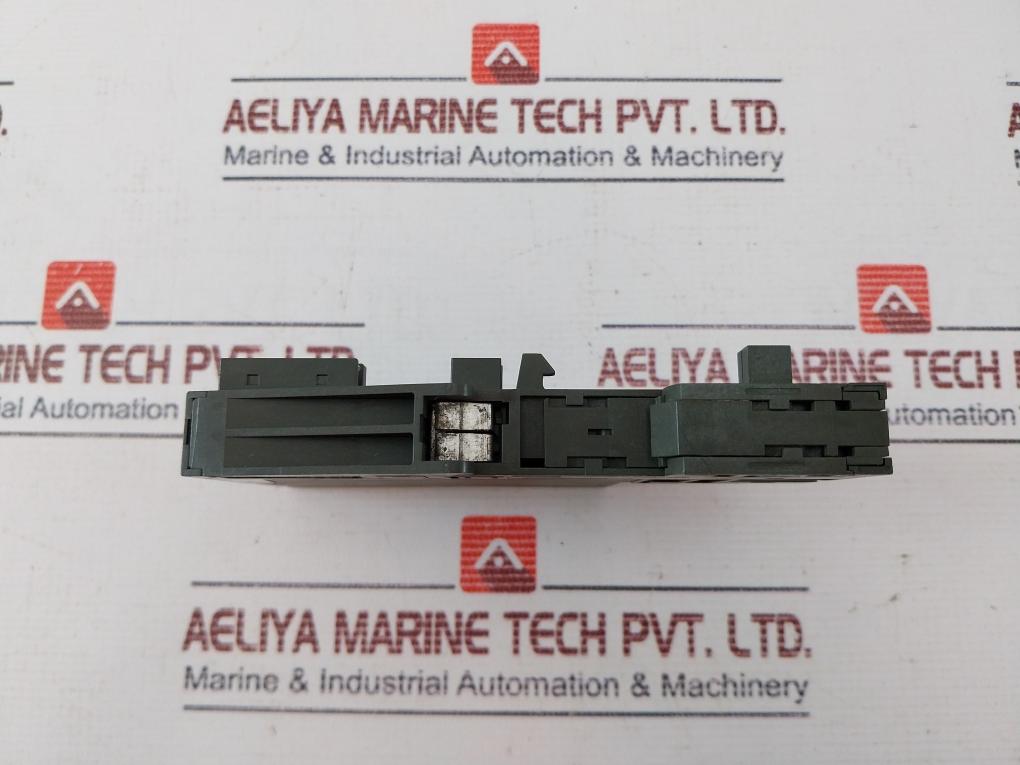 Siemens Simatic S7 6Es7 132-4Hb00-0Ab0 Electronic Module Dc120V/5A Ac230V/5A