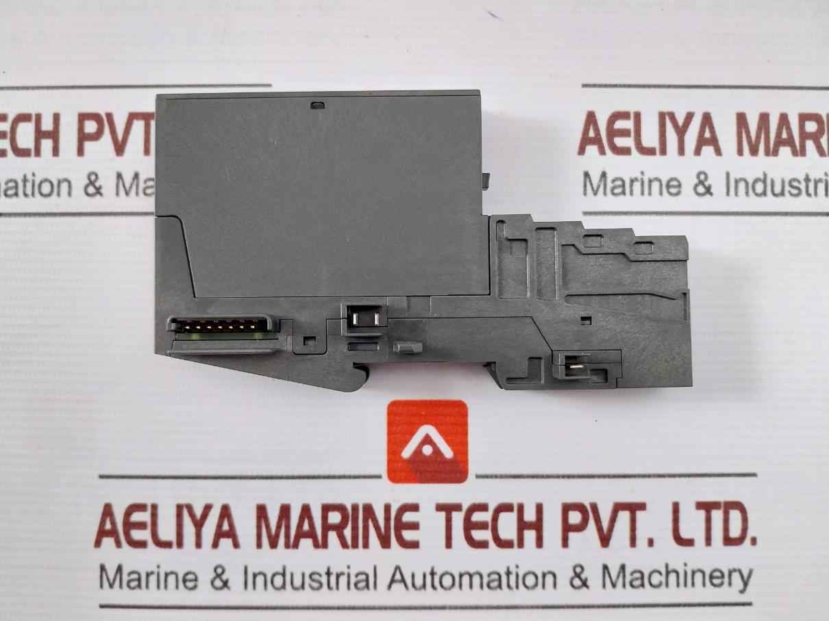 Siemens 6Es7 132-4Hb01-0Ab0 Electronic Module 5A 24Vdc 240Vac Tm-e15C24-a1