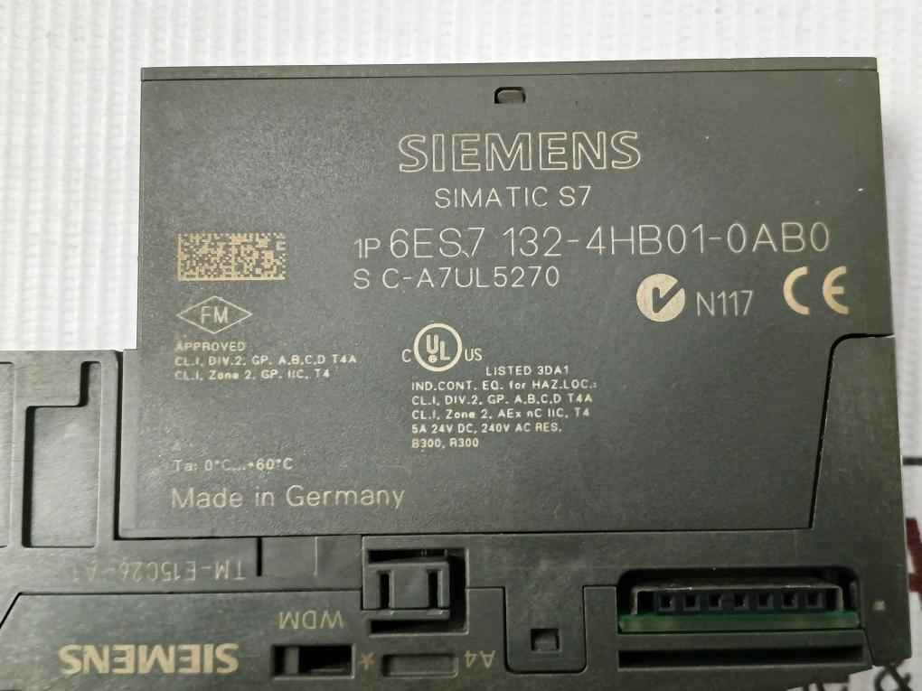 Siemens 6Es7 132-4Hb01-0Ab0 Output Module Ac230V 5A